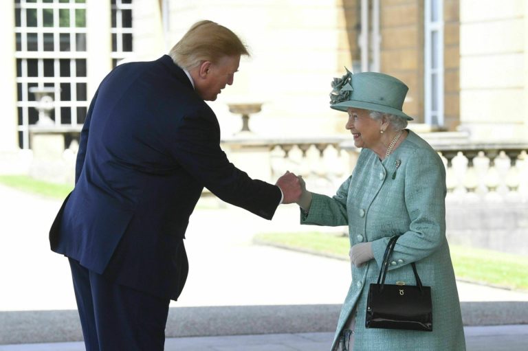 Trump meets queen, escalates feud with London mayor