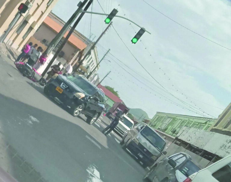 PM Drew Discourages “Multitasking” While Driving