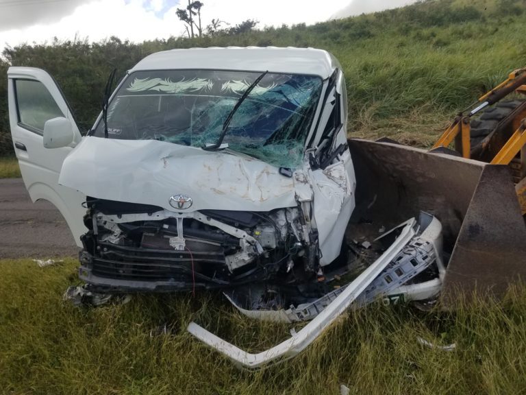 BUS DRIVERS RUSHED TO HOSPITAL FOLLOWING TRAFFIC ACCIDENT