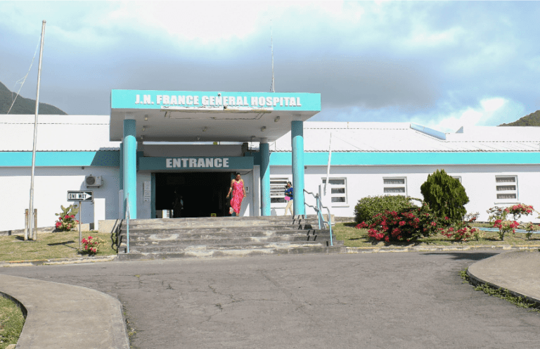 Health Ministry Officials Talk Customer Service Improvements At Hospital