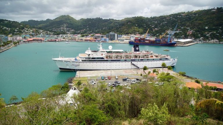 Curacao officials board Scientology ship in measles case
